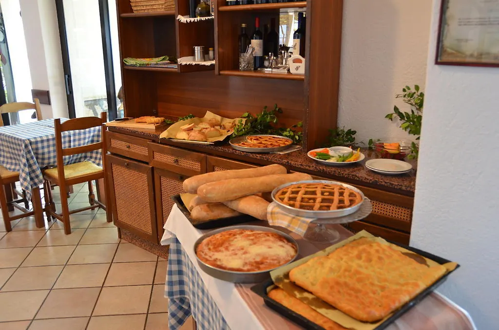 Hotel La Gioiosa Finale Ligure 3*,